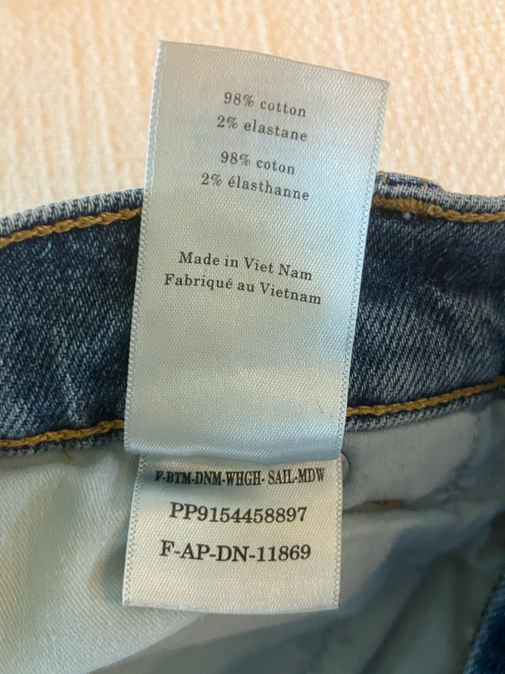 Everlane Women’s Way High Sailor jean in light wash, size 30R - Picture 4 of 7